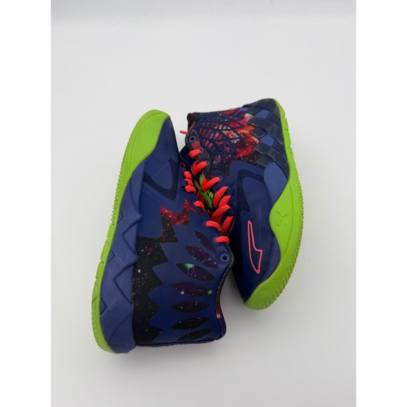 Size 4 (GS) - PUMA MB.01 x LaMelo Ball Mid Galaxy 2022 used basketball - Picture 6 of 9